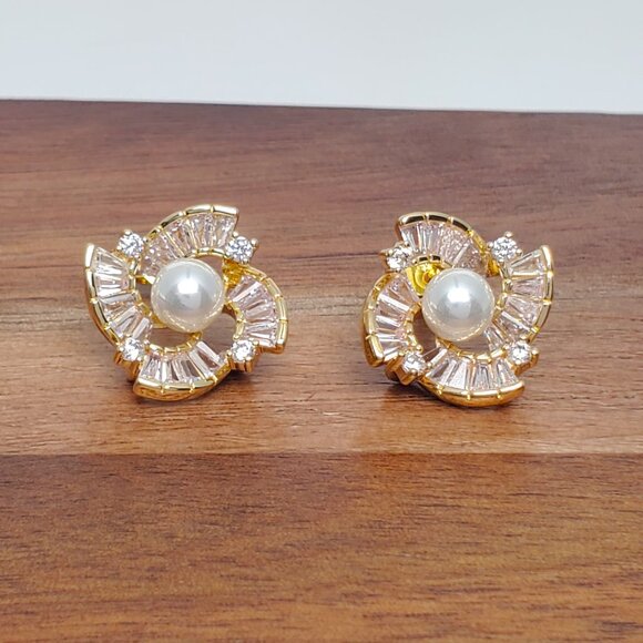 14K Gold Womens 2ct Diamond Natural Freshwater White Pearl Earrings New Jewelry